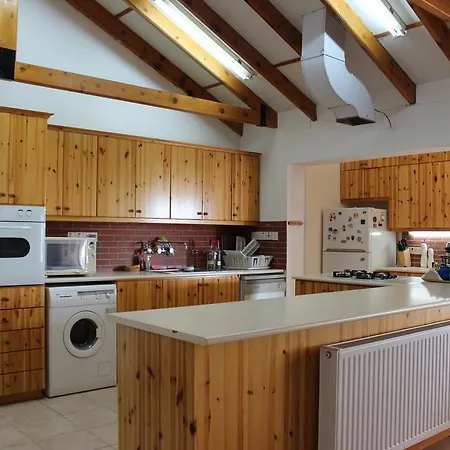 וילה In Moniatis