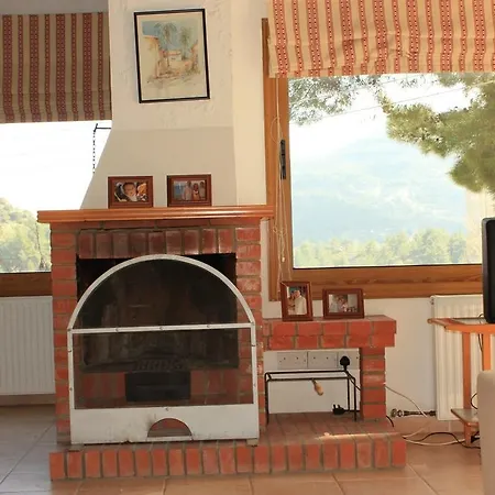 In Moniatis